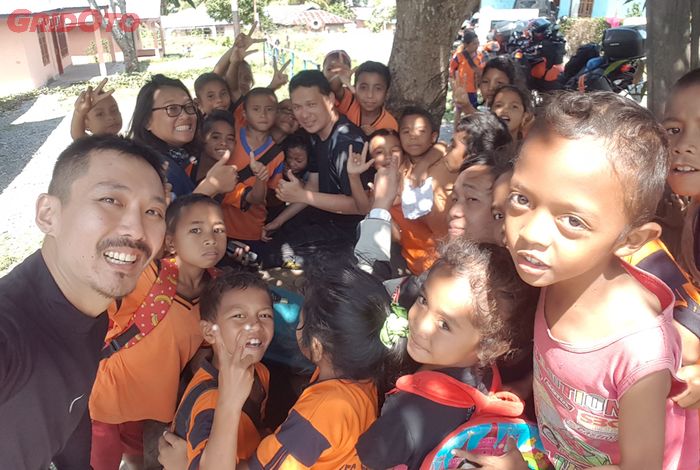 Riyanto Tanjung merasakan keramahan anak-anak NTT dalam turing kemerdekaan
