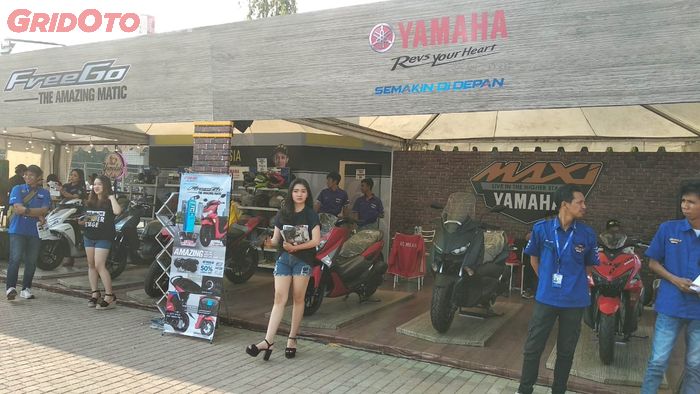Gerai Yamaha di Otobursa Tumplek Blek 2019 ada diskon menarik buat fanatikan berat Valentino Rossi