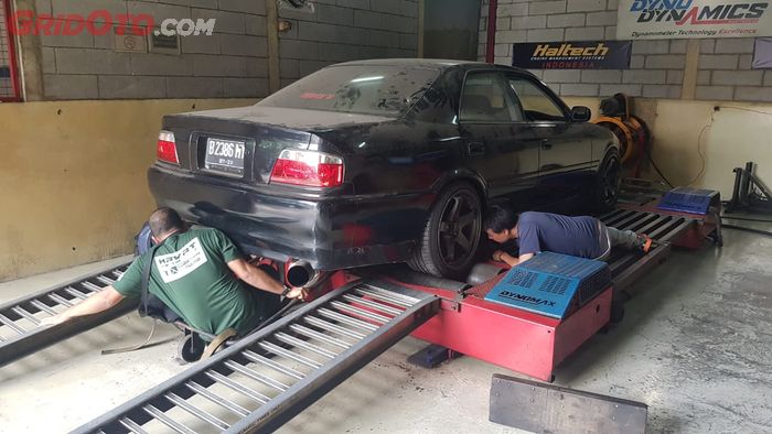 Proses persiapan dyno run di Khatulistiwa Suryanusa