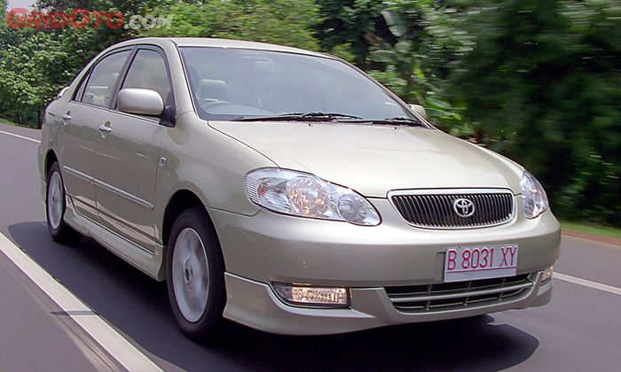 Toyota Corolla Altis 2004