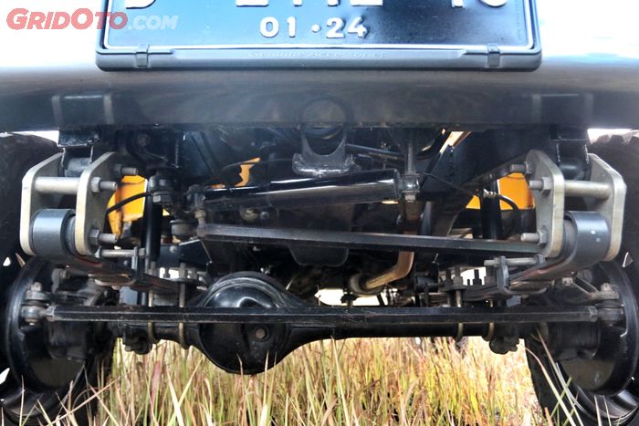 Contoh modifikasi kaki-kaki Jimny Sierra untuk off-road ringan