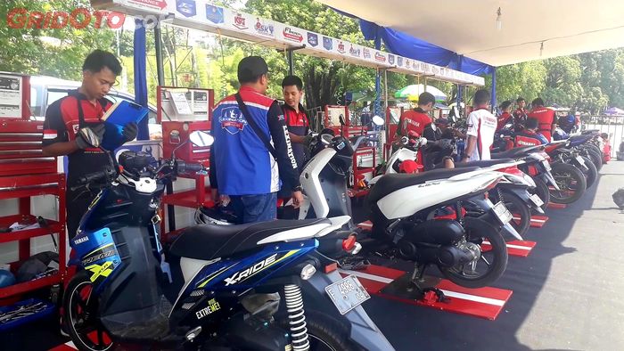 Ilustrasi servis motor Yamaha