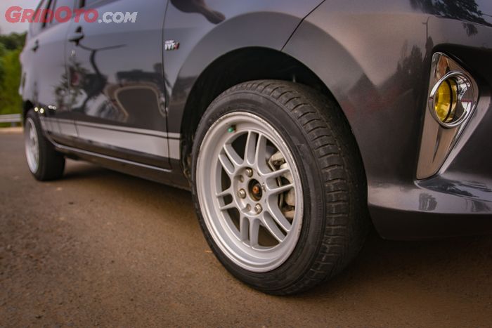 Pelek 15 inci ukuran ban yang pas untuk Calya bisa pakai 195/55