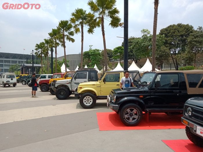 Line up mobil terdiri dari SUV, Jeep, dan JDM