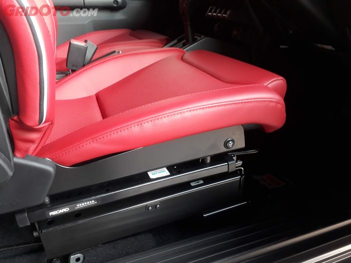 Recaro Cross Sportster Limited Edition punya fitur electrical sliding