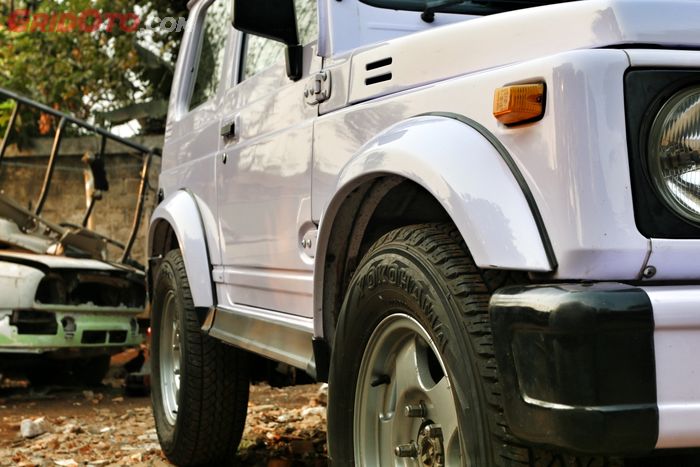 Tambah over fender JB31