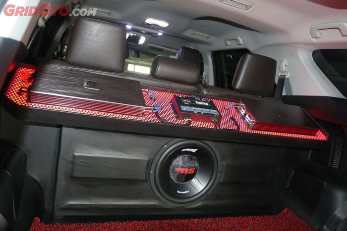 Komposisi 2 power dan 1 subwoofer lansiran Dominations