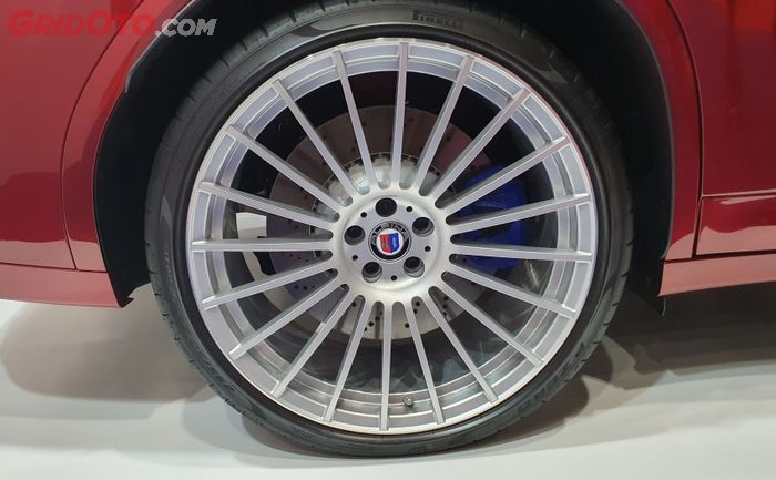 Pelek multispoke buatan Alpina ukuran 20 inci