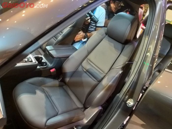 Jok Mazda CX-8 Elite dibalut bahan Nappa Leather