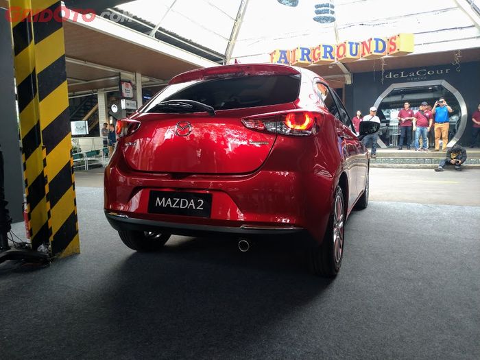 Bumper belakang Mazda2 Facelift.