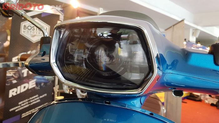 Lampu utama LED model Daymaker untuk Vespa Sprint
