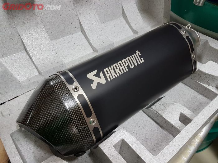 Spare part knalpot Akrapovic
