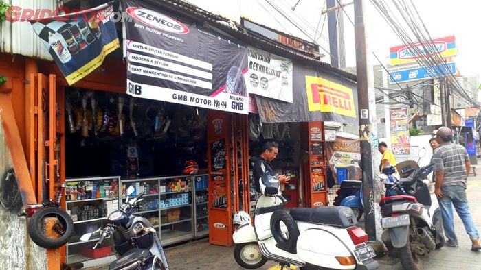 Segini Harga Sparepart Dan Aksesoris Vespa Klasik Di Jalan Otista