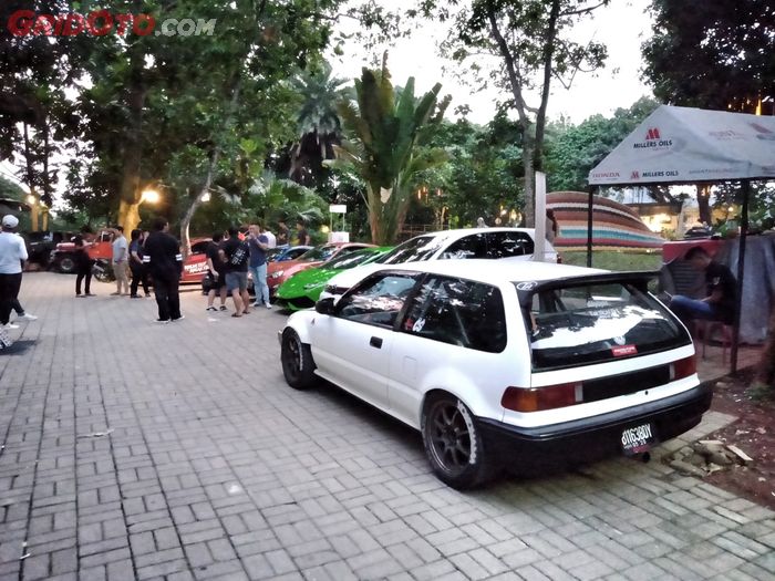 Mobil lawas juga ikut meramaikan Bintaro Meet Up