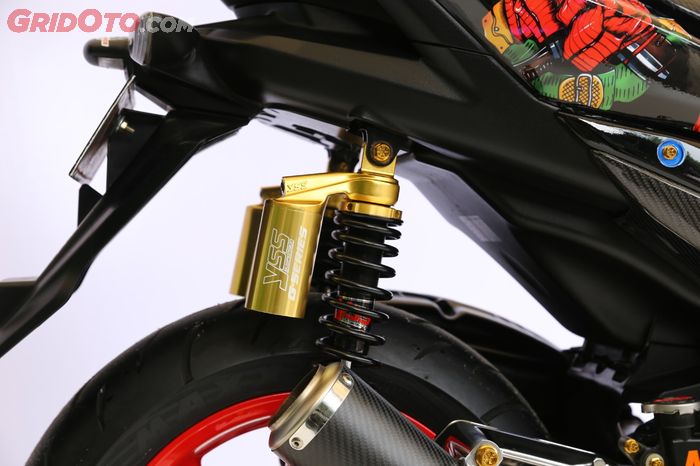 Penggunaan sok YSS G-Series tabung bikin Aerox 'Si Pitung' kekar