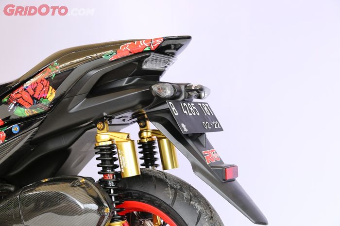 Yamaha Aerox 'Si Pitung' pakai part lapis carbon dan baut emas