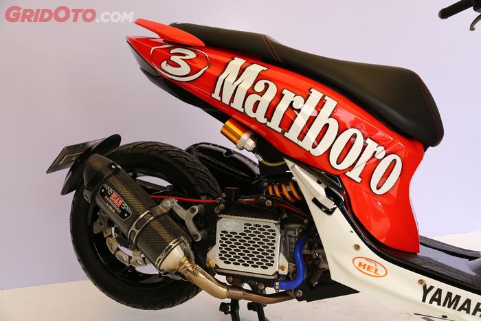 Knalpot racing dan livery spesial Max Biaggi