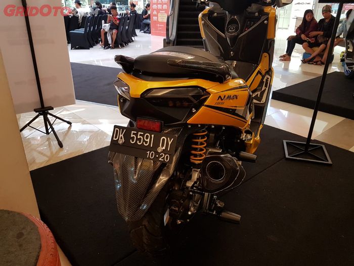 Juara master Yamaha NMAX pakai lampu Yamaha XMAX di Customaxi Yamaha X Yamaha Heritage Built