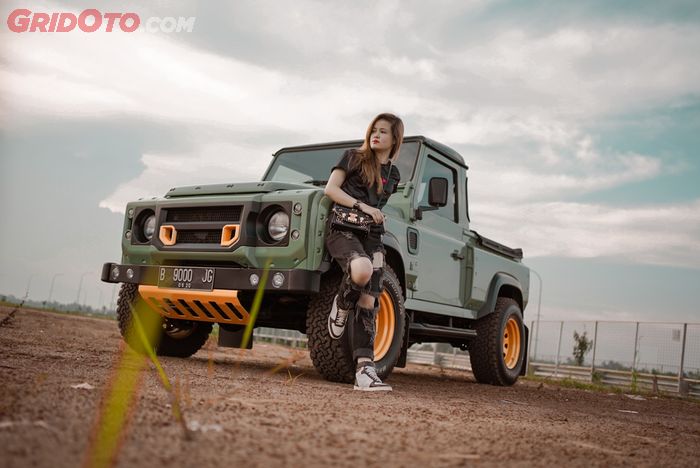 Land Rover Defender milik Michelle dimodifikasi dengan body kit KAHN