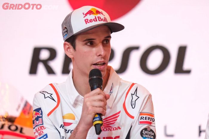 Debutan di kelas MotoGP untuk tim Repsol Honda, Alex Marquez, mengaku tidak kesulitan membesut motor balap RC213V.