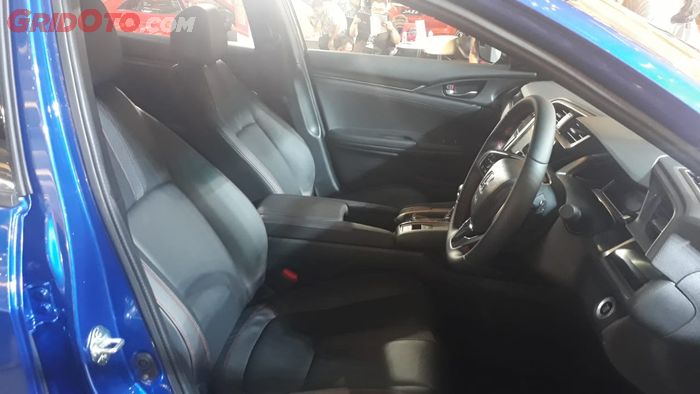 Ubahan di interior Honda Civic Hatchback RS sangat minim