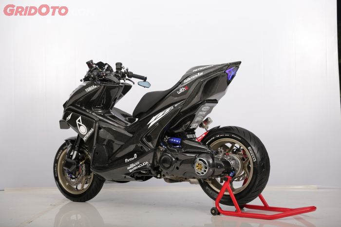 Yamaha Aerox 155 Bodi full carbon kevlar ala winter test motogp pemenang Customaxi Pontianak