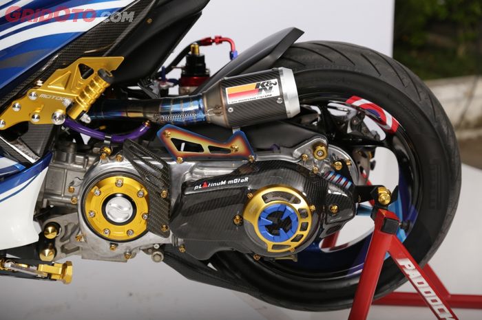 Yamaha Aerox 155 pemenang kelas best racing look Customaxi Pontianak