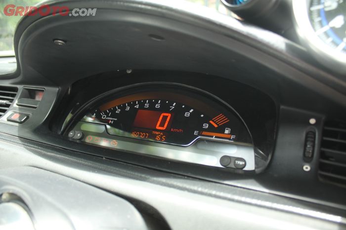 Spidometer Honda S2000 masuk di Genio? Kenapa enggak!