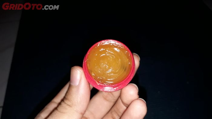 Ilustrasi grease atau gemuk CVT motor matic