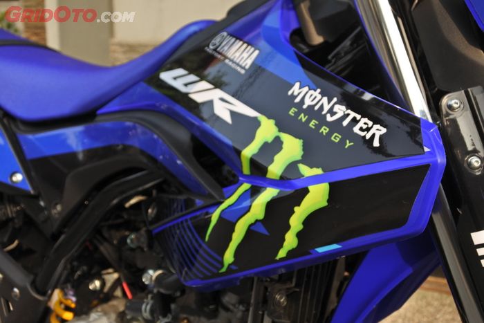 Body full decal stiker.