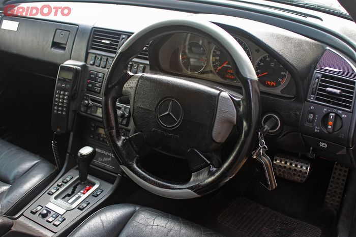 Interior full AMG!