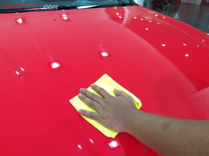 lap debu di cat mobil salah biki baret