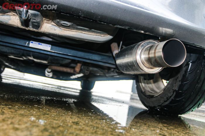 Pasang knalpot full system dari aftermarket lokal