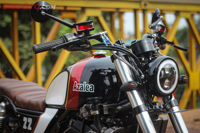 Headlamp sudah daymaker.