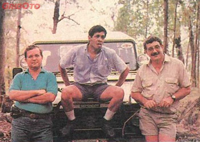 Kiri ke kanan: Helmy Sungkar, Maher Algadri, dan Bob Carpenter. Tiga orang pencetus Reli Sydney-Jakarta