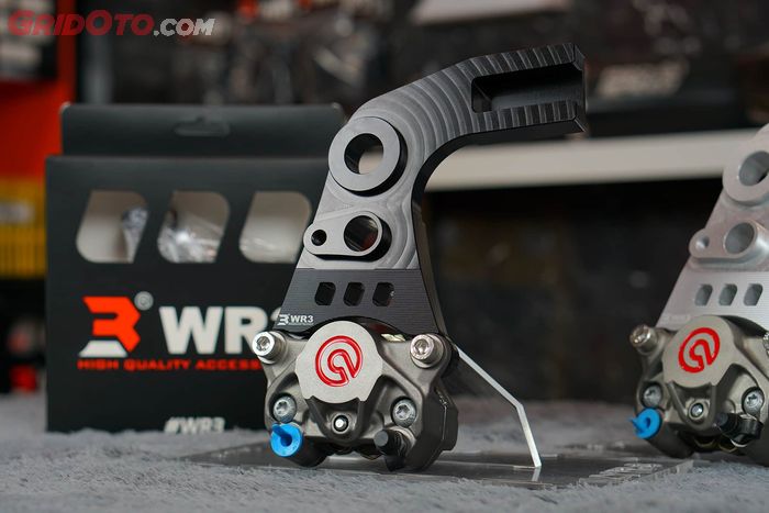 Produk inovasi awal WR3. Bracket kaliper Brembo.