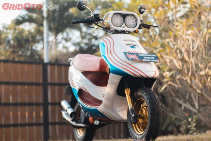 Restomod skutik 2 tak Sanex QJ 50, tampil futuristik dengan kelir ala NASA!