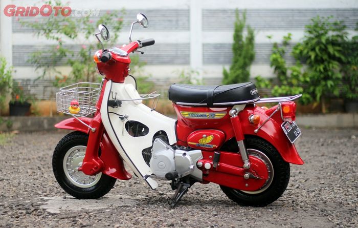 Honda C70 sasis diperkecil dikasih mesin Karisma