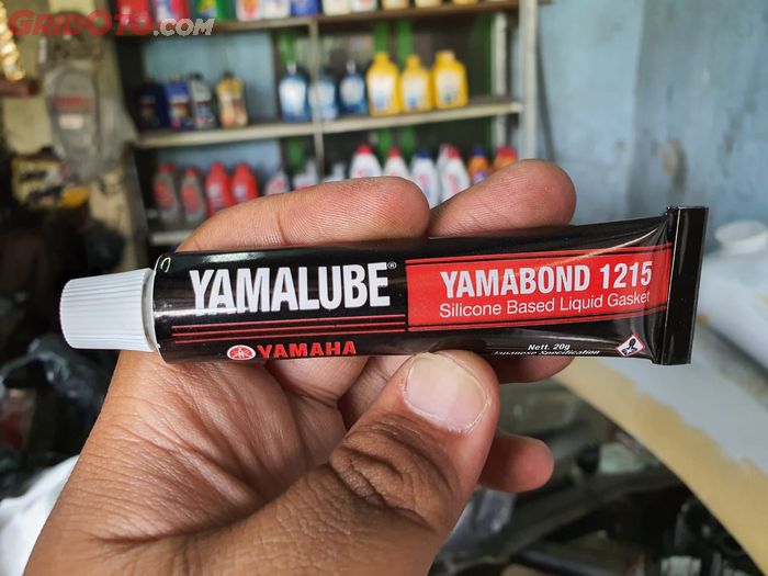 Lem packing Yamalube, Yamabond 1215