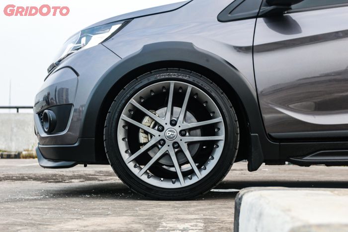 Pasang pelek kece lansiran SSW ring 18 inci