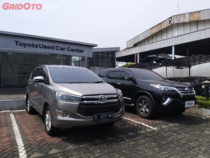 Mobil seken di Toyota Trust