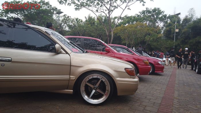 Funstatic turut mengundang teman komunitas mobil di wilayah Jakarta dan sekitarnya untuk meramaikan acara.