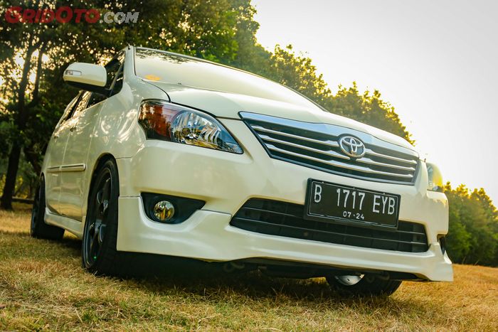 Modifikasi Innova diesel lama punya bumper lebih fresh