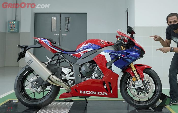 Honda CBR1000RR-R SP