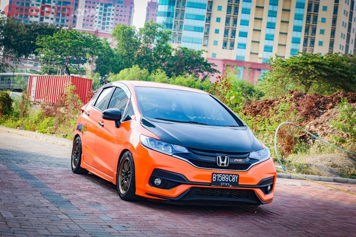 Modifikasi Honda Jazz street racing