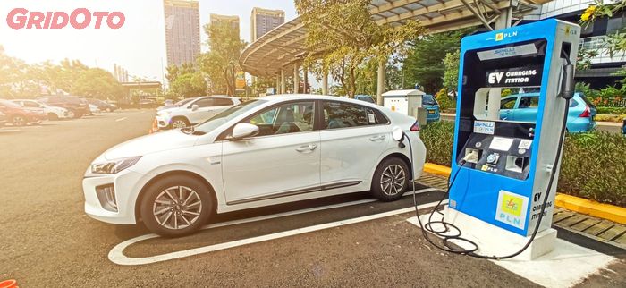 Garansi baterai Hyundai Ioniq Electric hingga 8 tahun atau 160 ribu km