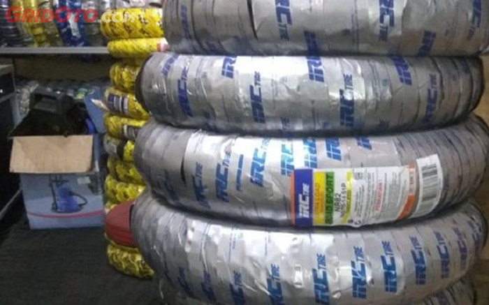 Ban Motor Matik Ring 14