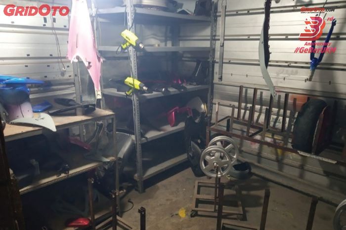 Ruang oven Surya Painting 18