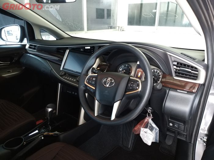 Kabin Toyota Kijang Innova 2020