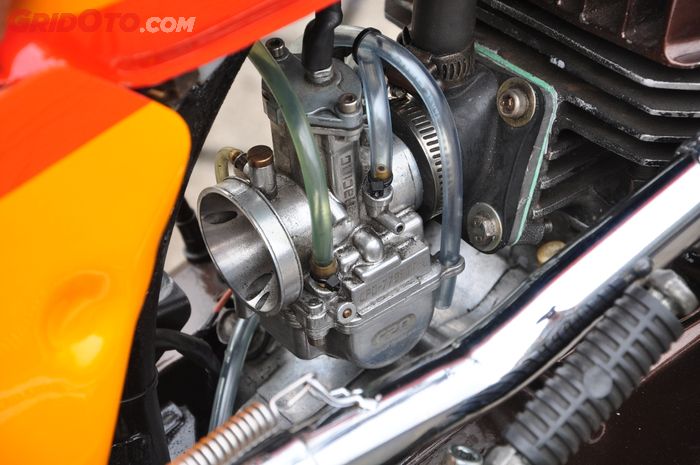Karburator PWK 28 CPO dipercaya suplai bensin dan udara ke mesin Yamaha RX-S dengan jeroan RX King
